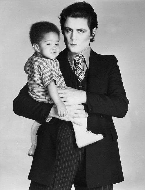 Marc Bolan and his son Rolan Bolan (1977).