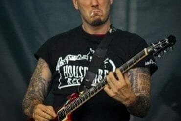 pantera lead singer